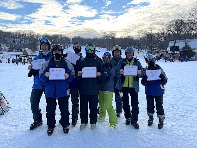 Level 1 Alpine PSIA ski instructors